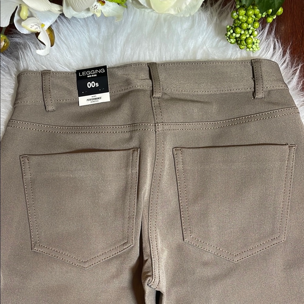 Express Mid Rise Leggings - Picture 9 of 12